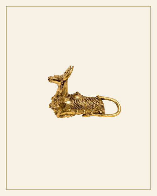 Handcrafted Bhareva Brass Nandi Showpiece — Saptadhārā
