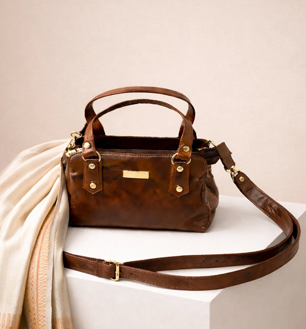 Premium Handcrafted Sheep Leather Crossbody Handbag – Classic Brown