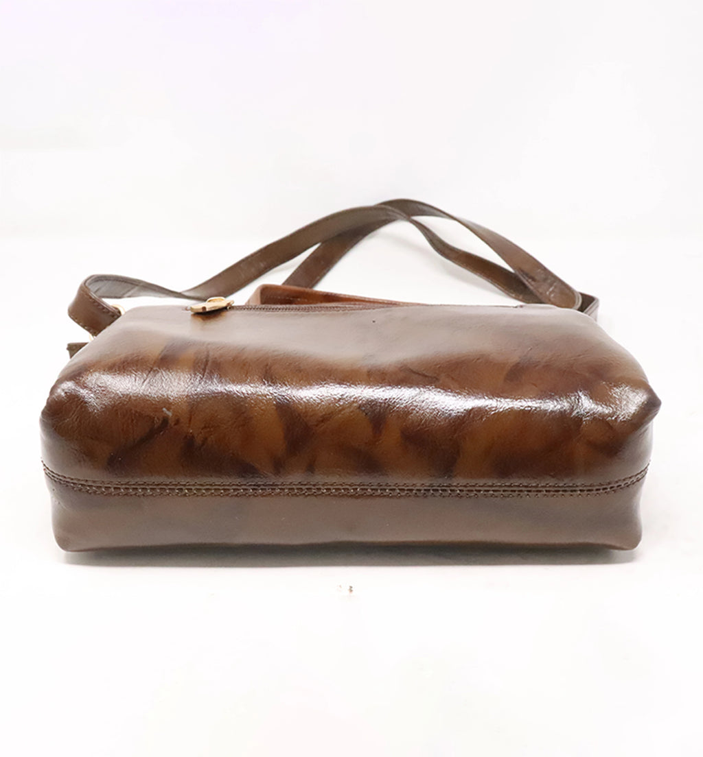 Premium Handcrafted Sheep Leather Crossbody Handbag – Classic Brown