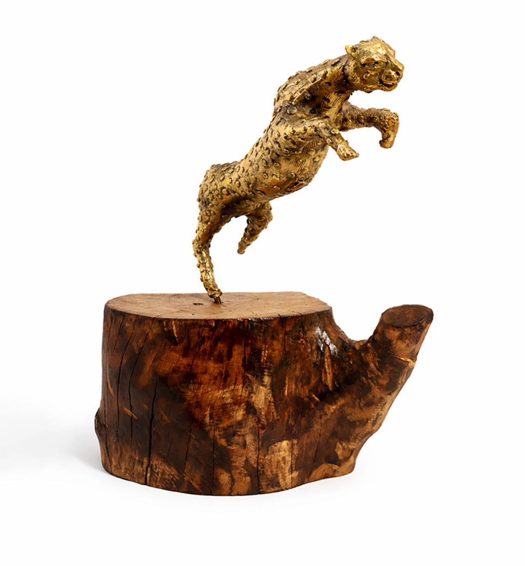 Handcrafted Brass Cheetah Hunting Scene showpiece on Natural Wood Base – Tribal Metal Artefact