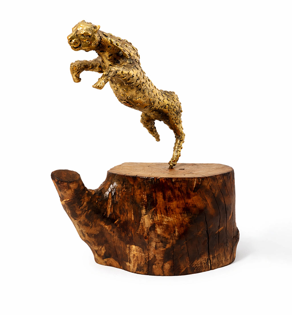 Handcrafted Brass Cheetah Hunting Scene showpiece on Natural Wood Base – Tribal Metal Artefact