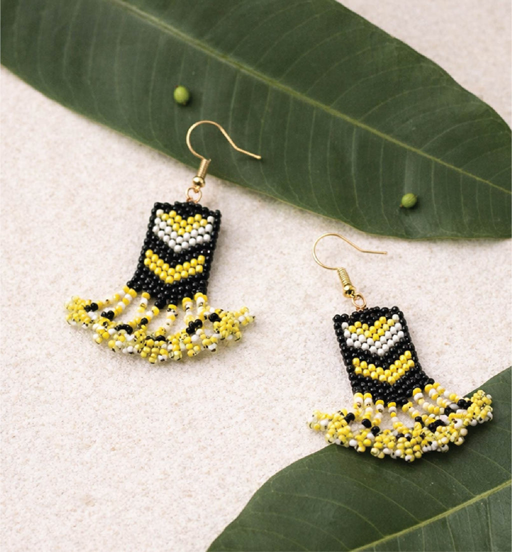 Handcrafted Geometric Beadwork Choker Necklace Set with Earrings