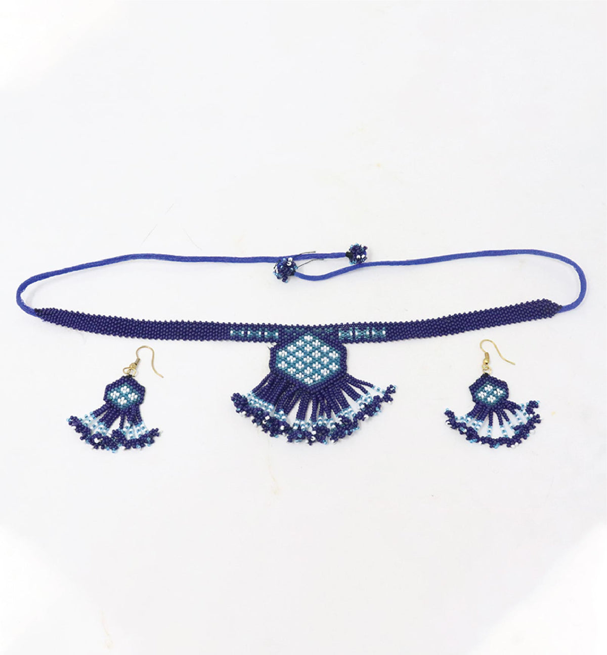 Handcrafted Beaded Choker Necklace Set with Medium Size Pendant