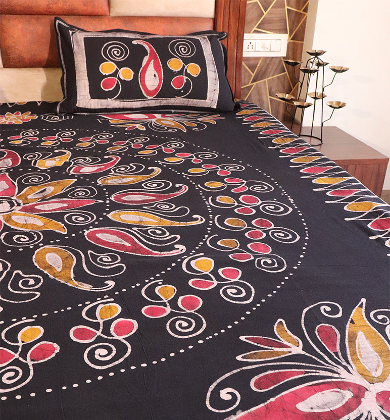 Handcrafted Batik Print Cotton Double Bed Sheet with Two Pillow Covers