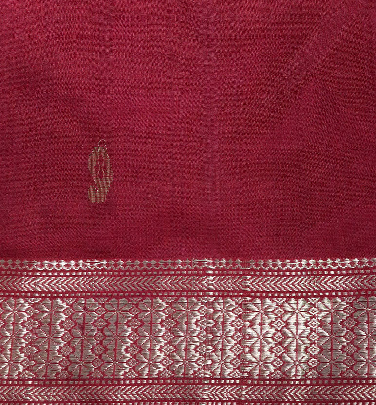 Traditional Handloom Maheshwari Silk-Blend Saree