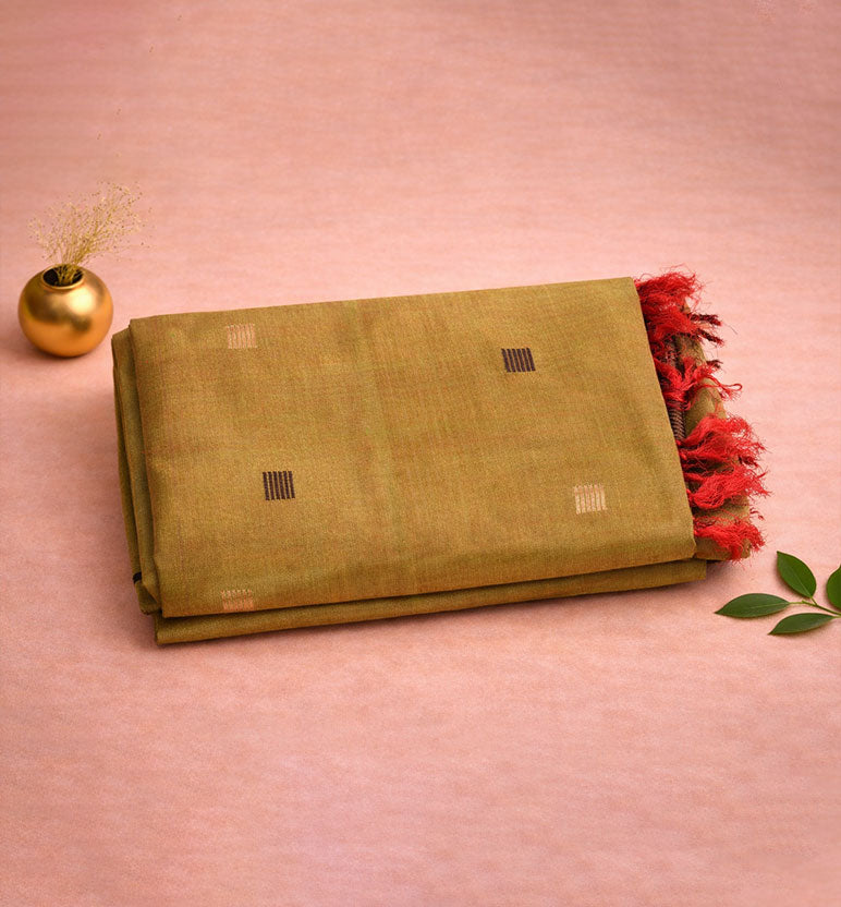 Traditional Handloom Maheshwari Silk-Blend Saree