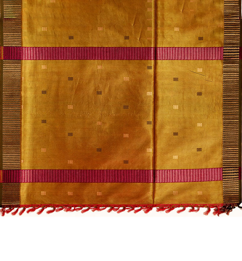 Traditional Handloom Maheshwari Silk-Blend Saree